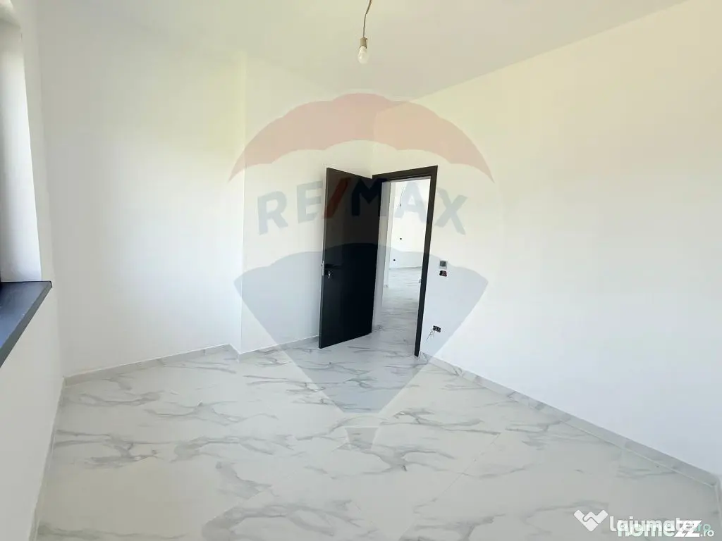 Duplex de vanzare P+M | 5 camere | Predare la cheie | Cor...