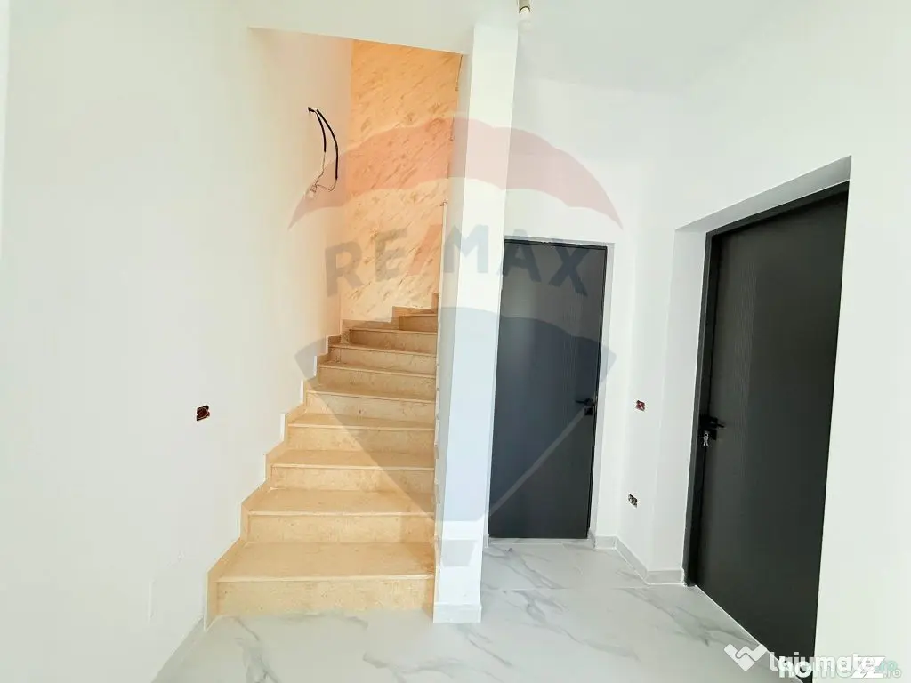 Duplex de vanzare P+M | 5 camere | Predare la cheie | Cor...