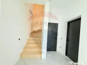Duplex de vanzare P+M | 5 camere | Predare la cheie | Cor...