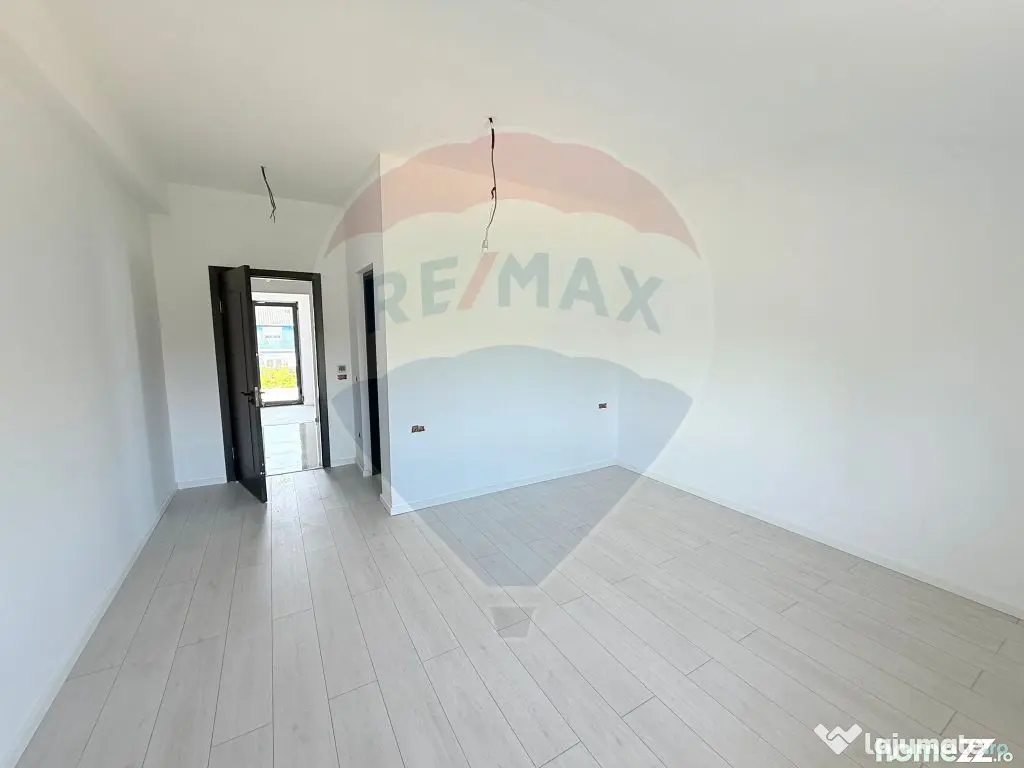 Duplex de vanzare P+M | 5 camere | Predare la cheie | Cor...