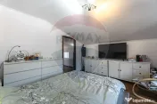 CASA COMPUSA DIN 2 APARTAMENTE, SCHEII BRASOVULUI| COMISI... 