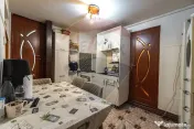 CASA COMPUSA DIN 2 APARTAMENTE, SCHEII BRASOVULUI| COMISI... 