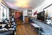 CASA COMPUSA DIN 2 APARTAMENTE, SCHEII BRASOVULUI| COMISI... 