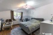 CASA COMPUSA DIN 2 APARTAMENTE, SCHEII BRASOVULUI| COMISI... 