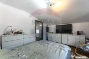 CASA COMPUSA DIN 2 APARTAMENTE, SCHEII BRASOVULUI| COMISI... 