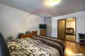 CASA COMPUSA DIN 2 APARTAMENTE, SCHEII BRASOVULUI| COMISI... 