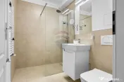 Apartament 2 camere de închiriat + loc parcare în zona ... 