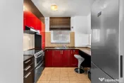Apartament 2 camere de închiriat + loc parcare în zona ... 