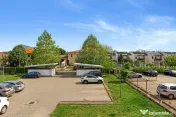 Apartament 2 camere de închiriat + loc parcare în zona ... 