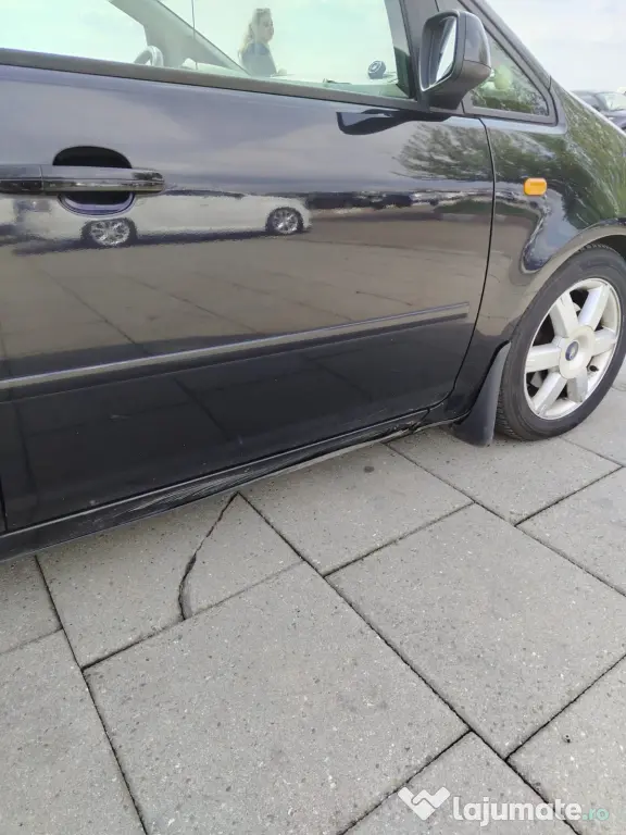 Vând Ford C max