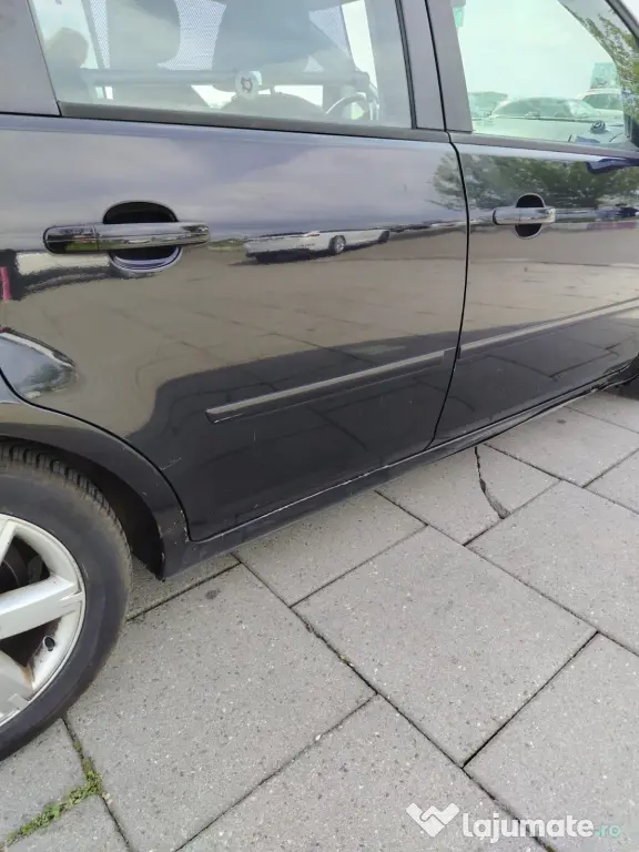 Vând Ford C max