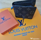 Portofele barbati Louis Vuitton,cutie inclusa,logo metalic/France 