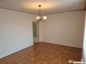 2 camere, etaj intermediar, ultracentral, ideal ce vrei. 