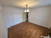 2 camere, etaj intermediar, ultracentral, ideal ce vrei. 