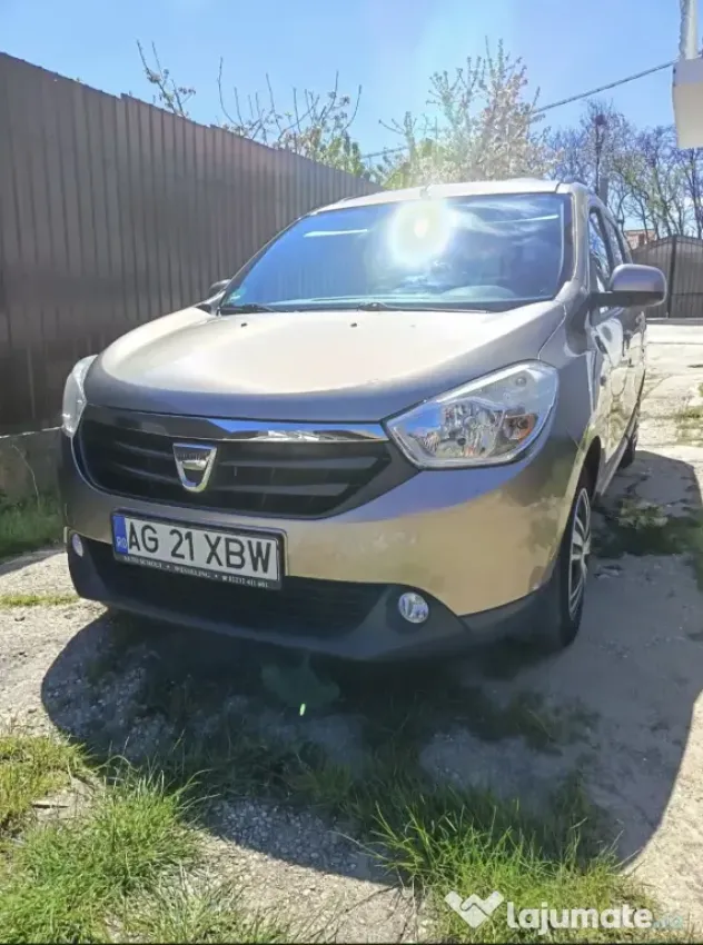 Vând Dacia Lodgy