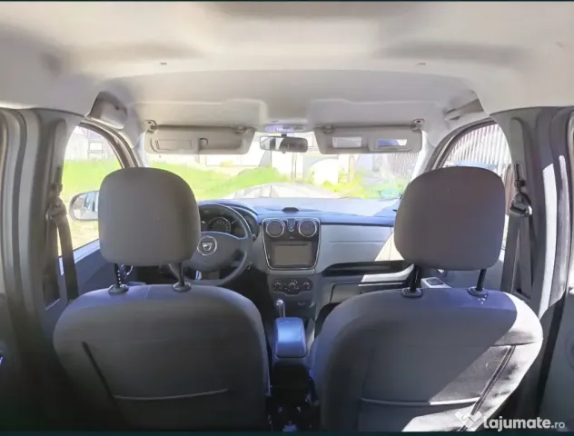Vând Dacia Lodgy