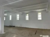 Hală industrială 960 mp, curte 1300 mp, panouri fotovoltai 