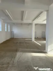 Hală industrială 960 mp, curte 1300 mp, panouri fotovoltai 