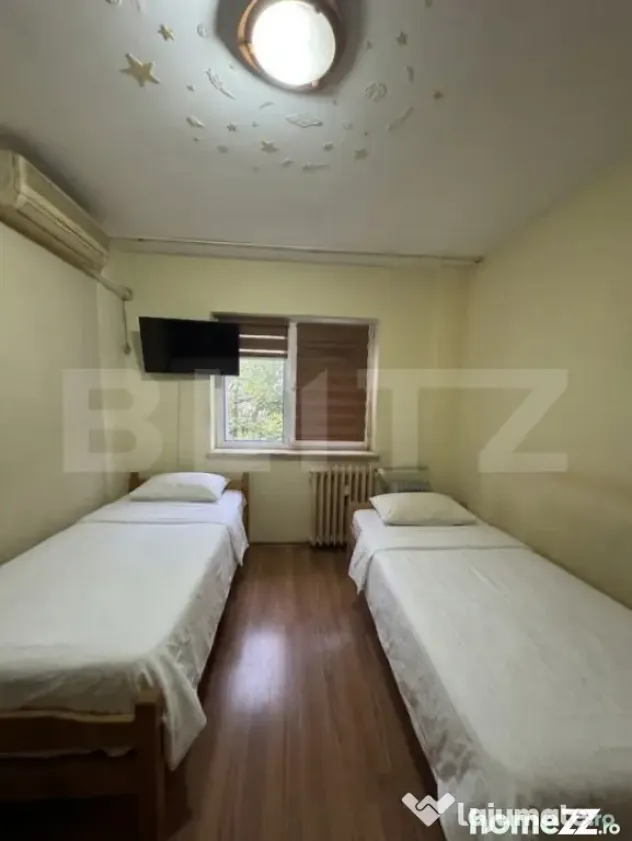 Apartament decomandat, 4 camere 85 mp, zona Rovine