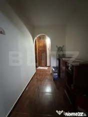 Apartament decomandat, 4 camere 85 mp, zona Rovine 