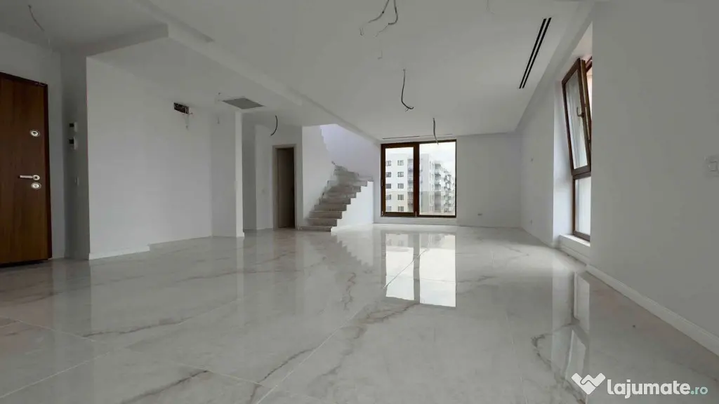 Eleganță Urbană: Penthouse în Inima Piperei