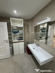 Casa modernă , 1000 mp teren , la 3,5 km de centrul orașul 