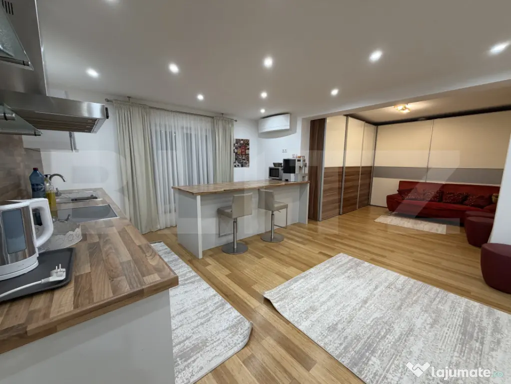 Casa modernă , 1000 mp teren , la 3,5 km de centrul orașul