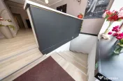 Spațiu comercial stradal de închiriat - Central - Iuliu... 
