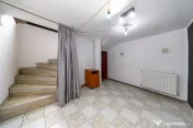 Spațiu comercial stradal de închiriat - Central - Iuliu... 