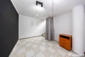 Spațiu comercial stradal de închiriat - Central - Iuliu... 