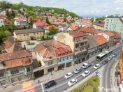 Spațiu comercial stradal de închiriat - Central - Iuliu... 