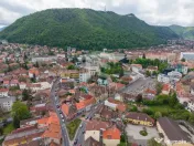 Spațiu comercial stradal de închiriat - Central - Iuliu... 