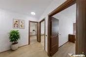 Bonus! Cu orizont catre munti, decomandat, accesorizat, par 
