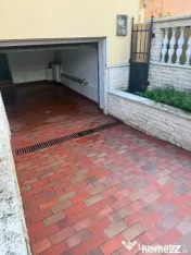 Vila spatioasa in Gruia