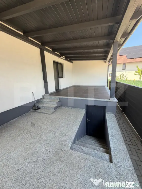 Casa moderna, 4 camere, 119 mp utili cu car port auto, zona