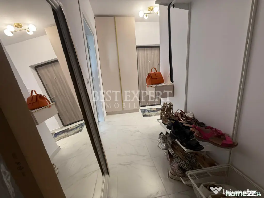 2 Camere de inchiriat complet mobilat si cu Parcare acoperi