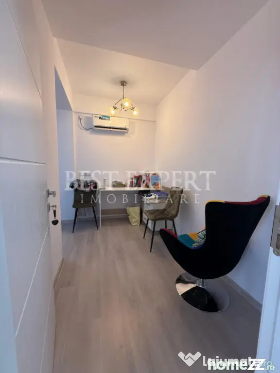 2 Camere de inchiriat complet mobilat si cu Parcare acoperi