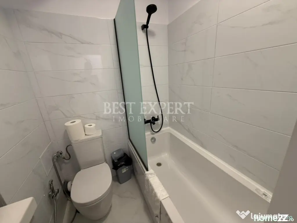 2 Camere de inchiriat complet mobilat si cu Parcare acoperi