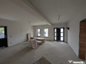 Vând casa la cheie în Hemeius - Parc Dendrologic 