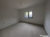 Vând casa la cheie în Hemeius - Parc Dendrologic 