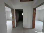 Vând casa la cheie în Hemeius - Parc Dendrologic 