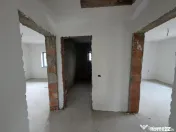 Vând casa la cheie în Hemeius - Parc Dendrologic 