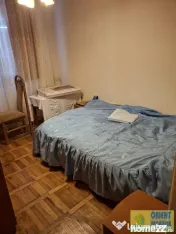 FAR, de vanzare 3 camere, decomandat, etaj 1, gaze 