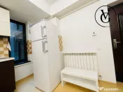 Apartament 3 camere modern - zona Casa de Cultura