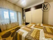 Apartament 3 camere modern - zona Casa de Cultura 