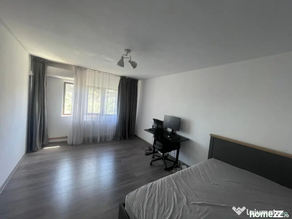 Garsoniera decomandata, 34 mp, etaj 3, zona Craiovita Noua - Craiova (Dolj)
