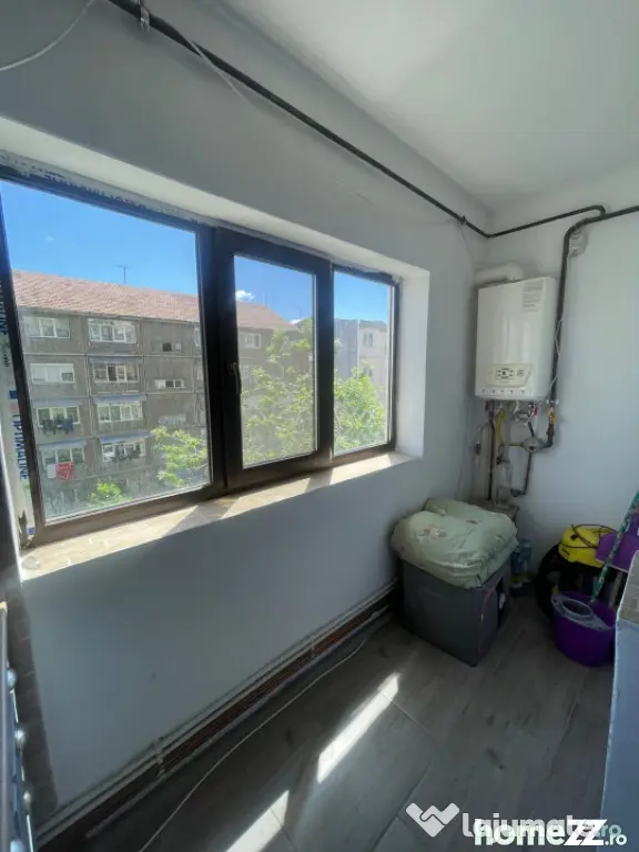 Garsoniera decomandata, 34 mp, etaj 3, zona Craiovita Noua - Craiova (Dolj)