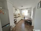 Apartament 3 camere semidecomandat Apolo Brasov 