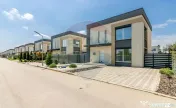 Casă / Vilă cu 4 camere de vanzare in Corbeanca, utilitati 