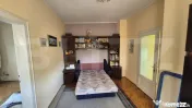 Casa de vanzare cu potential enorm, 410 mp, teren 885 mp, Pi 
